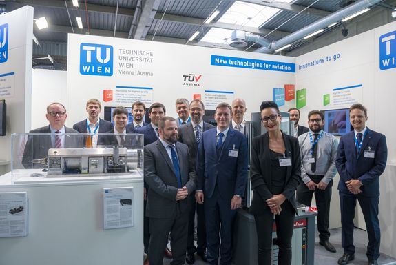 Group photo – TU Wien-Team at the TU Wien stand, SIAE 2019