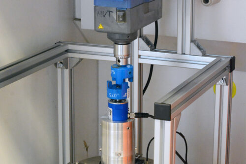 Picture of viscosity measurement equipment at ICEBE