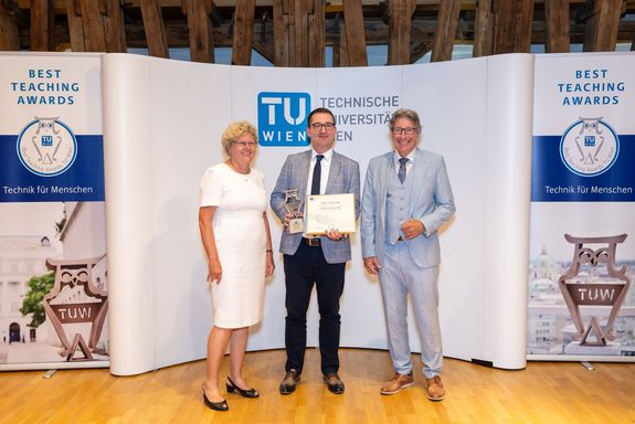 Best Teacher Andreas Körner (Faculty of Mathematics and Geoinformation)