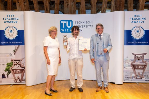 Best Teacher Markus Wallerberger (Faculty of Physics)