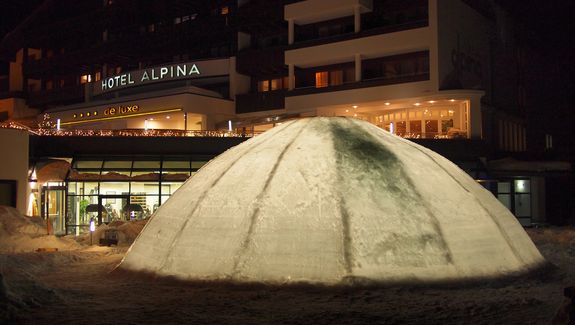 Ice Dome by night 2