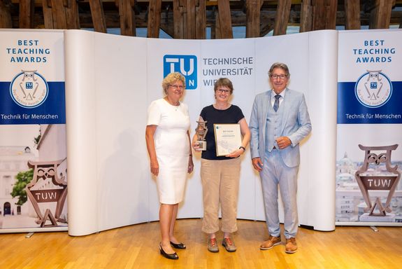 Best Teacher Anneliese Kasper-Giebl (TU Wien Academy for Continuing Education)