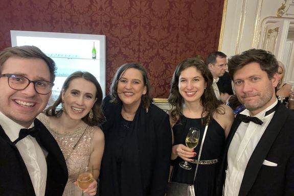 Petra Aigner and alumni